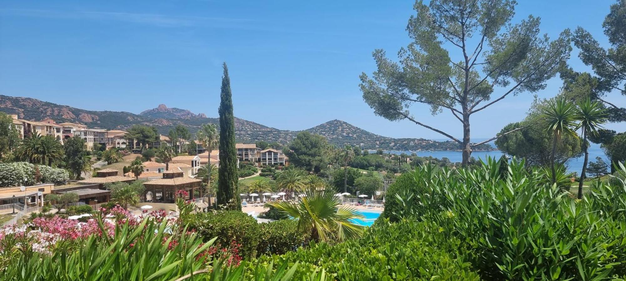 Agay Cap Esterel Le Hameau F2 Clim Plein Sud Dernier Etage Magnifique Vue Mer Сен-Рафаэль Экстерьер фото